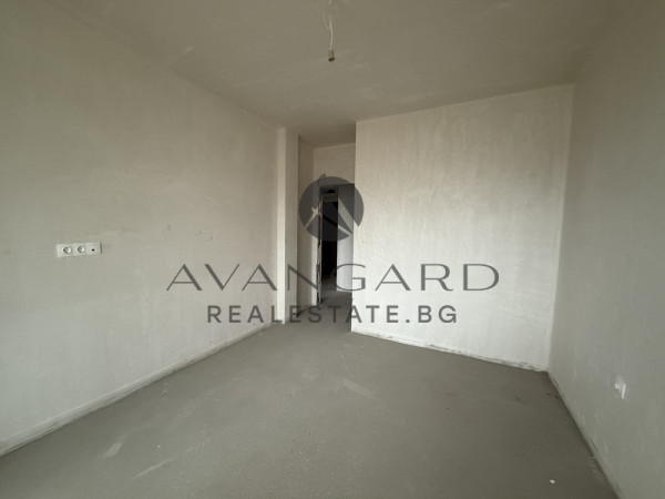 TWO-ROOM APARTMENT IN FRONT OF AKT15! THE BREAKER!