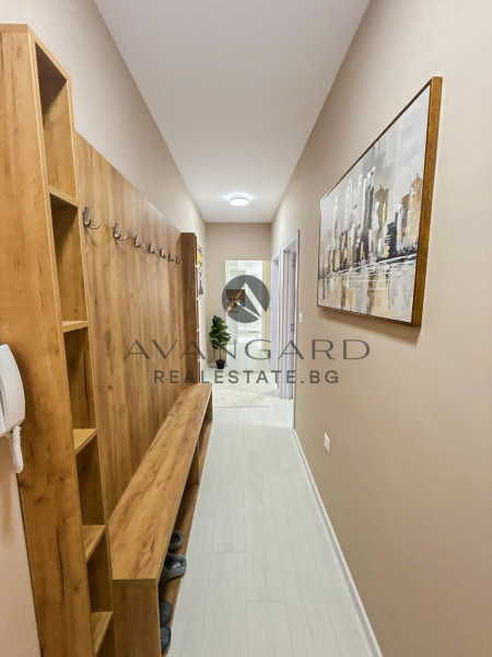 THREE-ROOM FURNISHED APARTMENT! SMYRNENSKY!