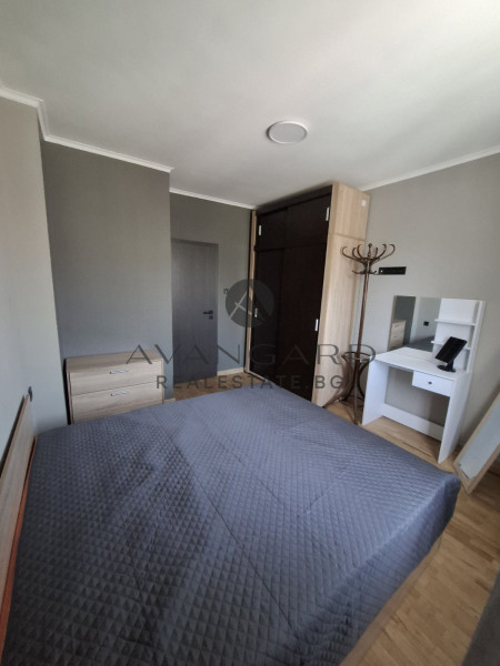 ЛУКСОЗЕН ЧЕТИРИСТАЕН С ВЪЗМОЖНОСТ ЗА ГАРАЖ !