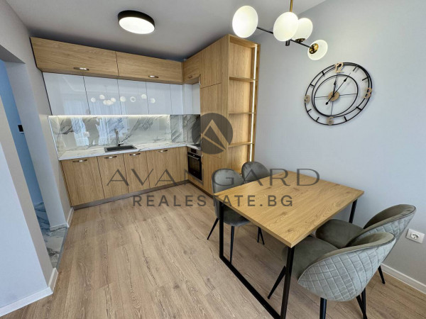 ТОП ЛОКАЦИЯ! Обзаведен двустаен до НЕПТУН