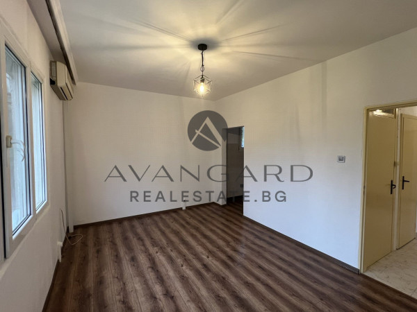 THREE-ROOM apartment with REAL SQUARE AREA / Rodopi Bus Station