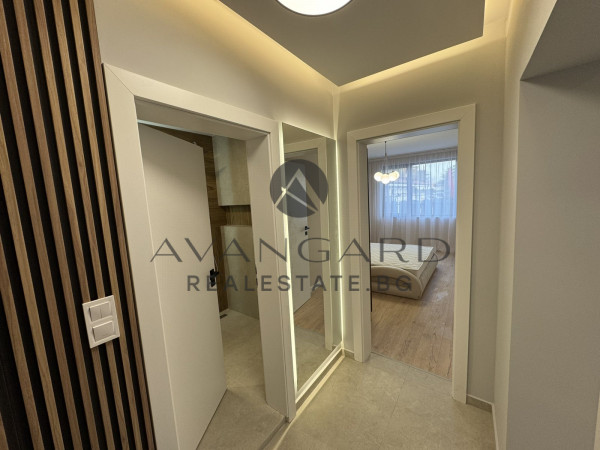 Луксозен двустаен Остромила