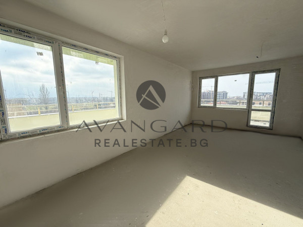 Двустаен с прекрасна тераса и ГАРАЖ