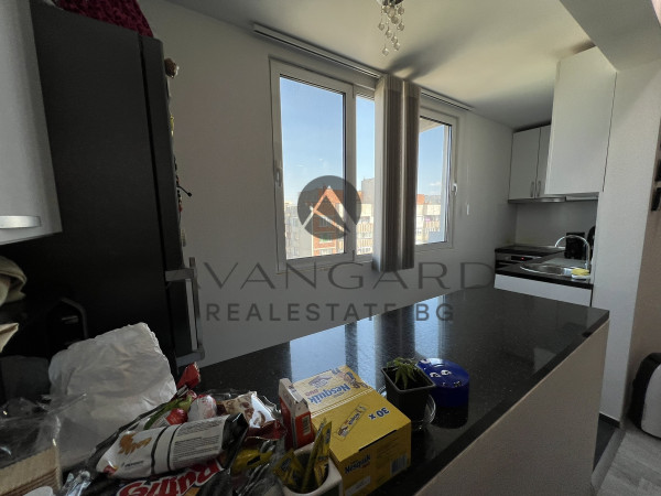 Fully furnished and renovated two -bedroom apartment