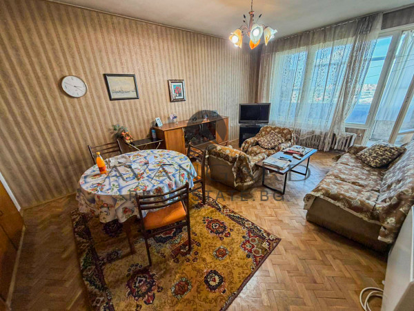 Тристаен Каменица парк