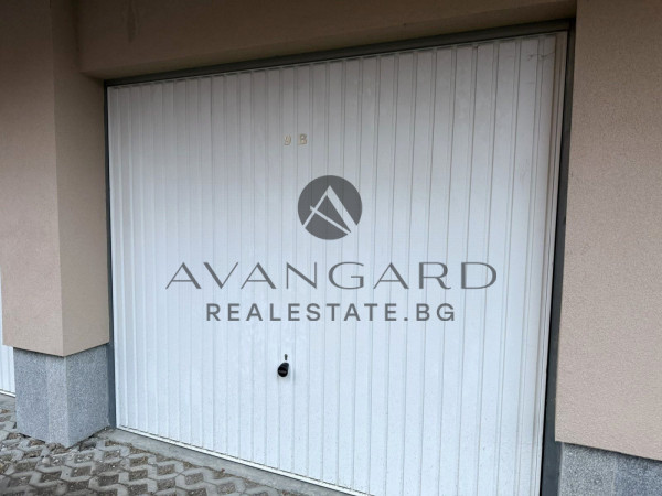 ТРИСТАЕН АПАРТАМЕНТ С ГАРАЖ В ЛУКСОР 5! ОСТРОМИЛА!