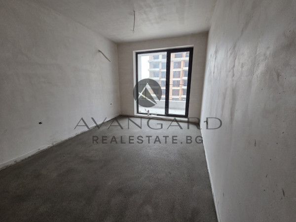 ACT 14/ TWO-ROOM/ THRACIA