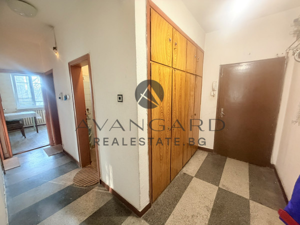 ТРИСТАЕН АПАРТАМЕНТ С РЕАЛНА КВАДРАТУРА / МАРАША