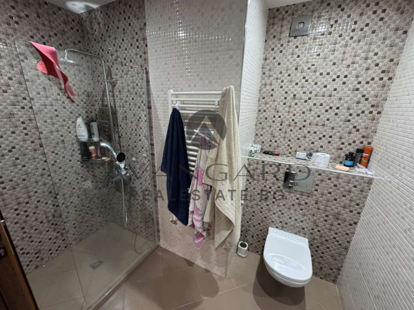 ДВУЕТАЖНА КЪЩА В ОСТРОМИЛА !!!