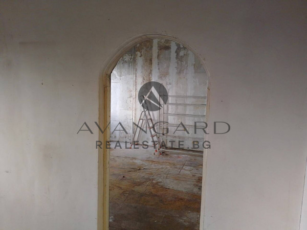 ТРИСТАЕН РЕАЛАНА КВАДРАТУРА КЪРШИЯКА !!!!