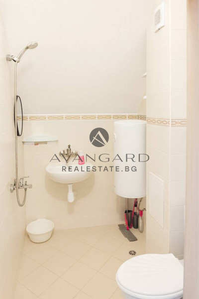 Top location! Two -bedroom Smirnenski