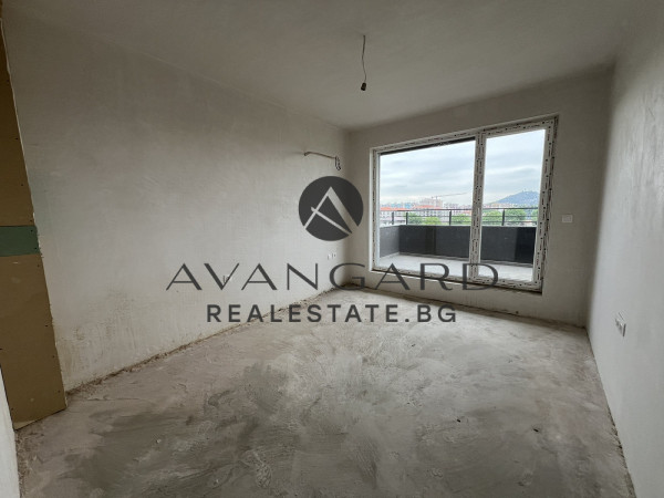 ТРИСТАЕН В ЛУКСОЗНА СГРАДА С АКТ 16