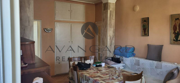 ТРИСТАЕН С ГАРАЖ ВОДНАТА ПАЛАТА