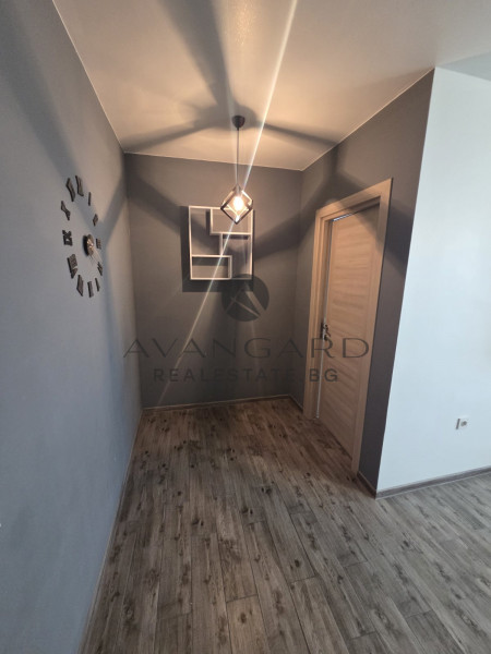 SPACIOUS/BEDROOM/YOUTH HILL