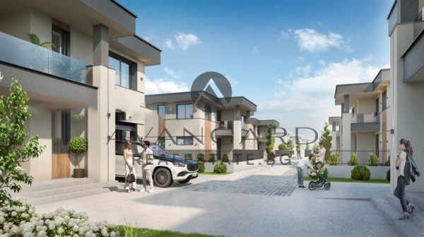 САМОСТОЯТЕЛНА КЪЩА С ДВОР! КОМАТЕВО!