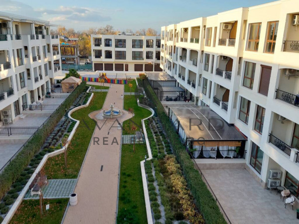 Четиристаен с ГАРАЖ И ПАРКОМЯСТО ГРЕБНА БАЗА