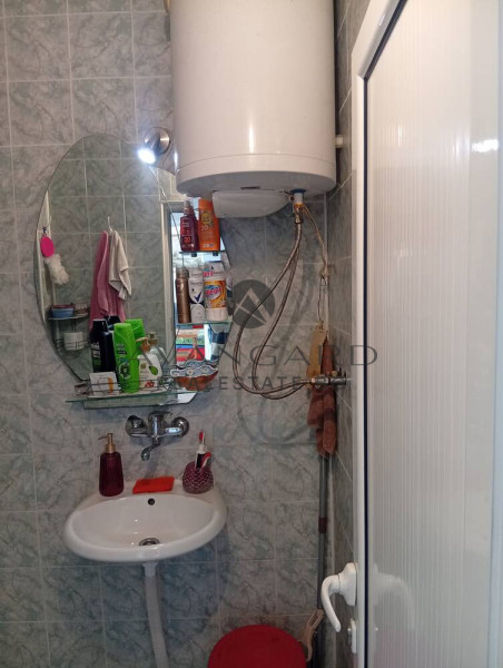 ДВУСТАЕН ОБЗАВЕДЕН АПАРТАМЕНТ! КОМАТЕВО!