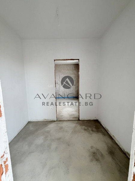 ДВУЕТАЖНА КЪЩА С ДВЕ ПАРКОМЕСТА ПРЕД АКТ 16