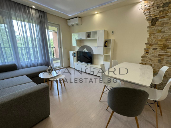 Spacious one -bedroom / top location