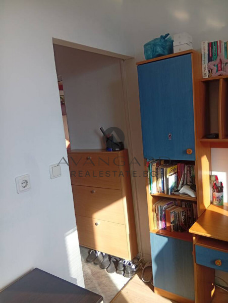 ДВУСТАЕН ОБЗАВЕДЕН АПАРТАМЕНТ! КОМАТЕВО!