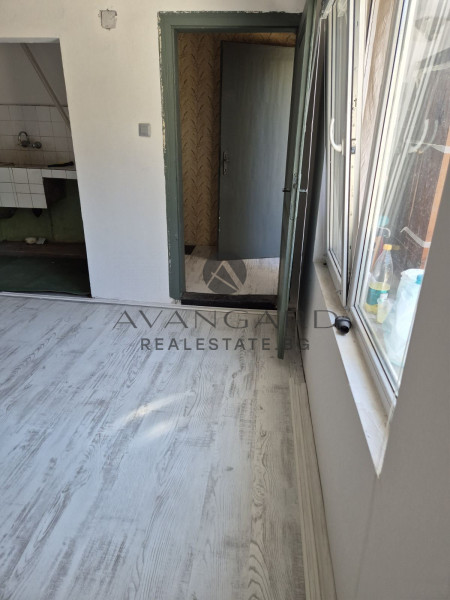 САМОСТОЯТЕЛНА КЪЩА СЛЕД РЕМОНТ/ ПЪРВЕНЕЦ