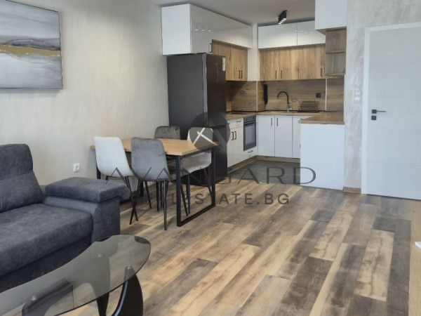 АКТ 16! Обзаведен двустаен с ПАРКОМЯСТО