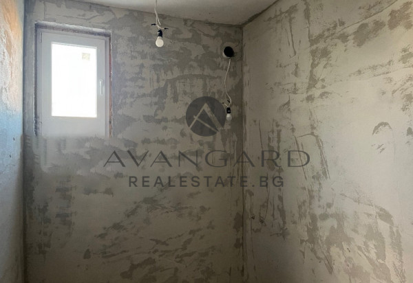 DETACHED HOUSE! BRANIPOLE!