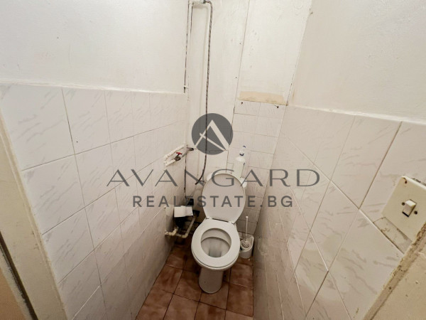 ДВУСТАЕН С ТРИ ОТДЕЛНИ СТАИ! ИЗГРЕВ