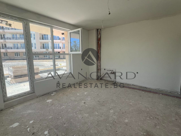 ACT 14! TWO BEDROOM WITH YARD! NEW BUILDING