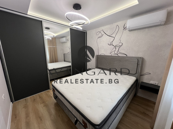 ЛУКСОЗЕН ТРИСТАЕН С ПАРКОМЯСТО !