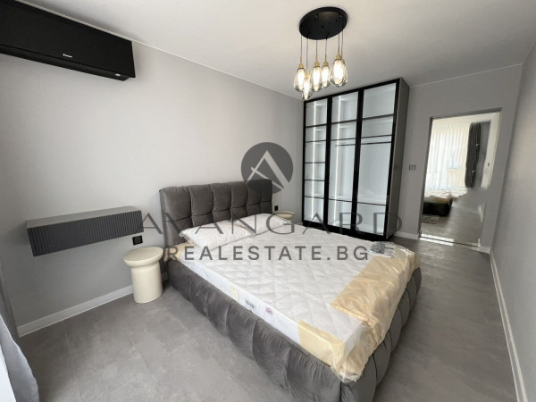 Luxury one -bedroom apartment