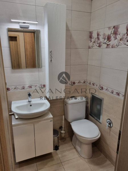 Двустаен до р-т Хитър Петър