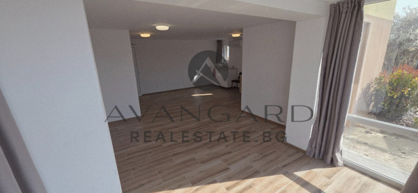 Търговско помещение / Беломорски