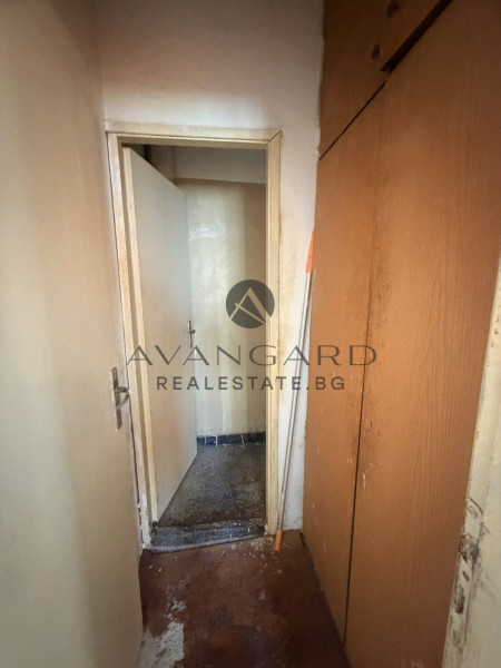 ТРИСТАЕН АПАРТАМЕНТ С  РЕАЛНА КВАДРАТУРА