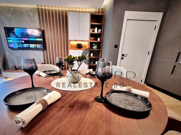 ЗАТВОРЕН КОМПЛЕКС !!! ЛУКСОЗЕН ДВУСТАЕН В ОСТРОМИЛА !!!