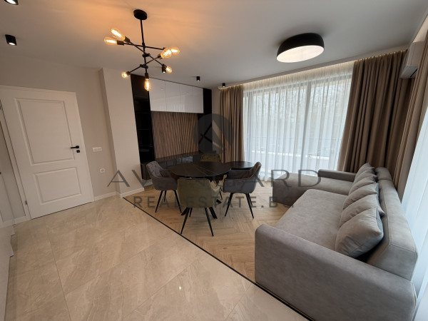 ЛУКСОЗЕН ДВУСТАЕН / ГРЕБНА БАЗА