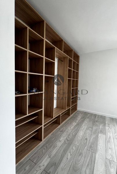 THREE-ROOM APARTMENT WITH ACT 16 IN A SMALL BUILDING