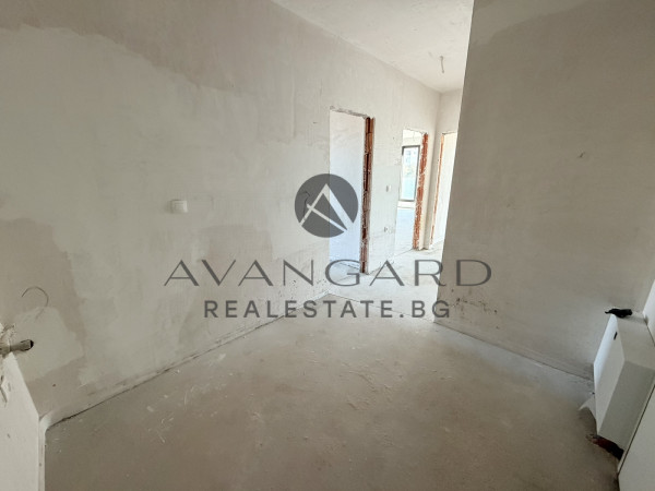 ПРОСТОРЕН ТРИСТАЕН В НОВА СГРАДА С АКТ 16 !