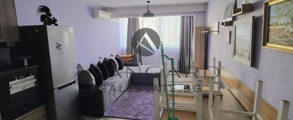 Тристаен с реална квадратура/ Кючук Париж