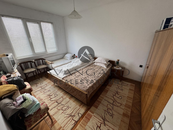 ТРИСТАЕН РЕАЛНА КВАДРАТУРА  !!! КЮЧУК ПАРИЖ !!!