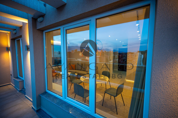 Луксозен двустаен Остромила