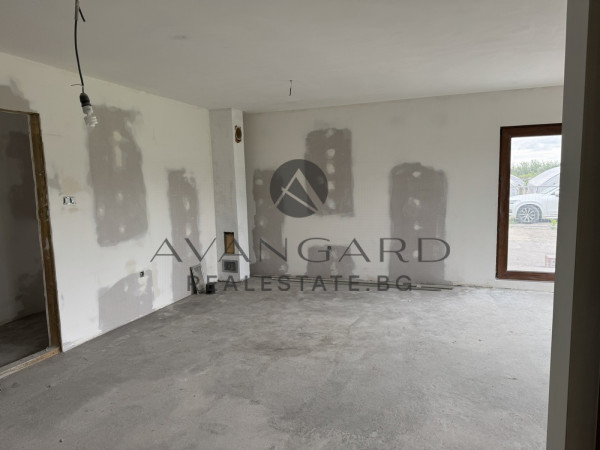 A private house with a yard! Tzalapitsa village!