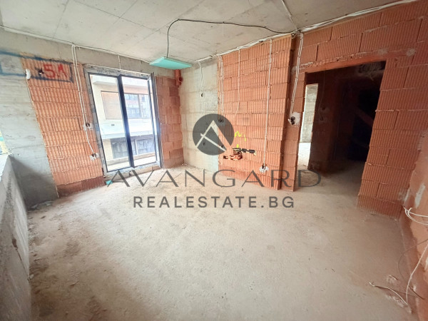 Двустаен апартамент с АКТ 14 в Каменица 1