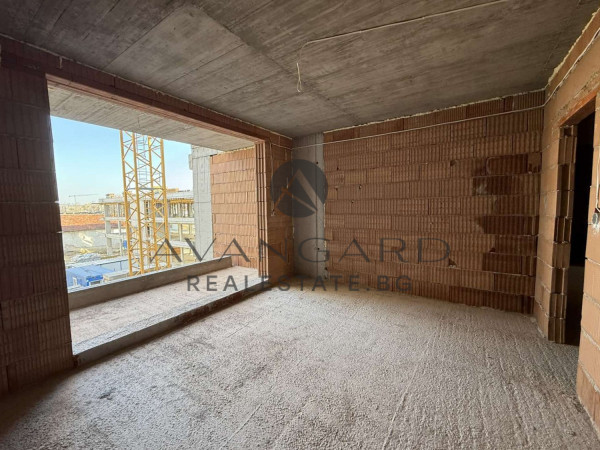 FOUR BEDROOM NEAR YOUTH HILL!