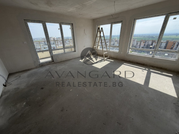 ПРЕД АКТ 16! Тристаен ТРАКИЯ ПОЛИКЛИНИКАТА