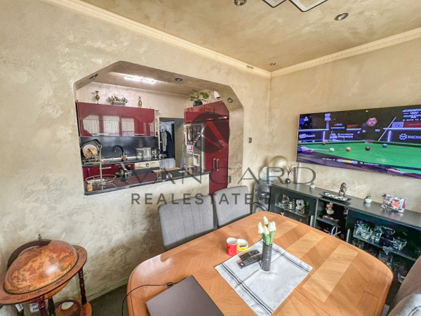 ТРИСТАЕН РЕАЛНА КВАДРАТУРА / ИЗГРЕВ