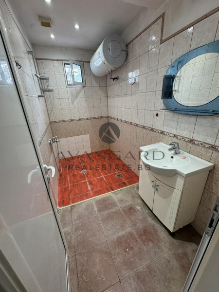 МНОГОСТАЕН РЕАЛНА КВАДРАТУРА !!! КЮЧУК ПАРИЖ !!! СВОБОДНО ПАРКИРАНЕ !!!