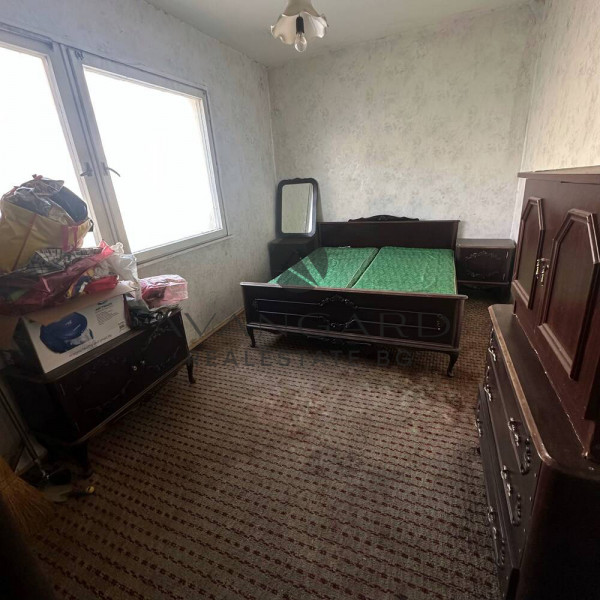 ТРИСТАЕН АПАРТАМЕНТ! ИЗГРЕВ!