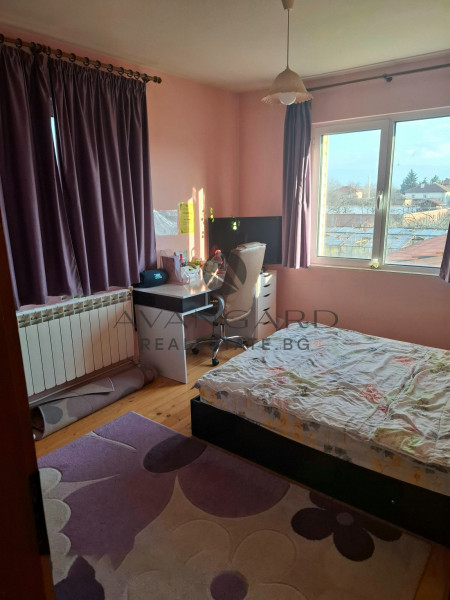 House with 1,700 sq.m. yard/ Kostievo