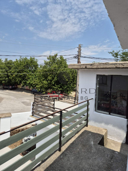 САМОСТОЯТЕЛНА КЪЩА СЛЕД РЕМОНТ/ ПЪРВЕНЕЦ